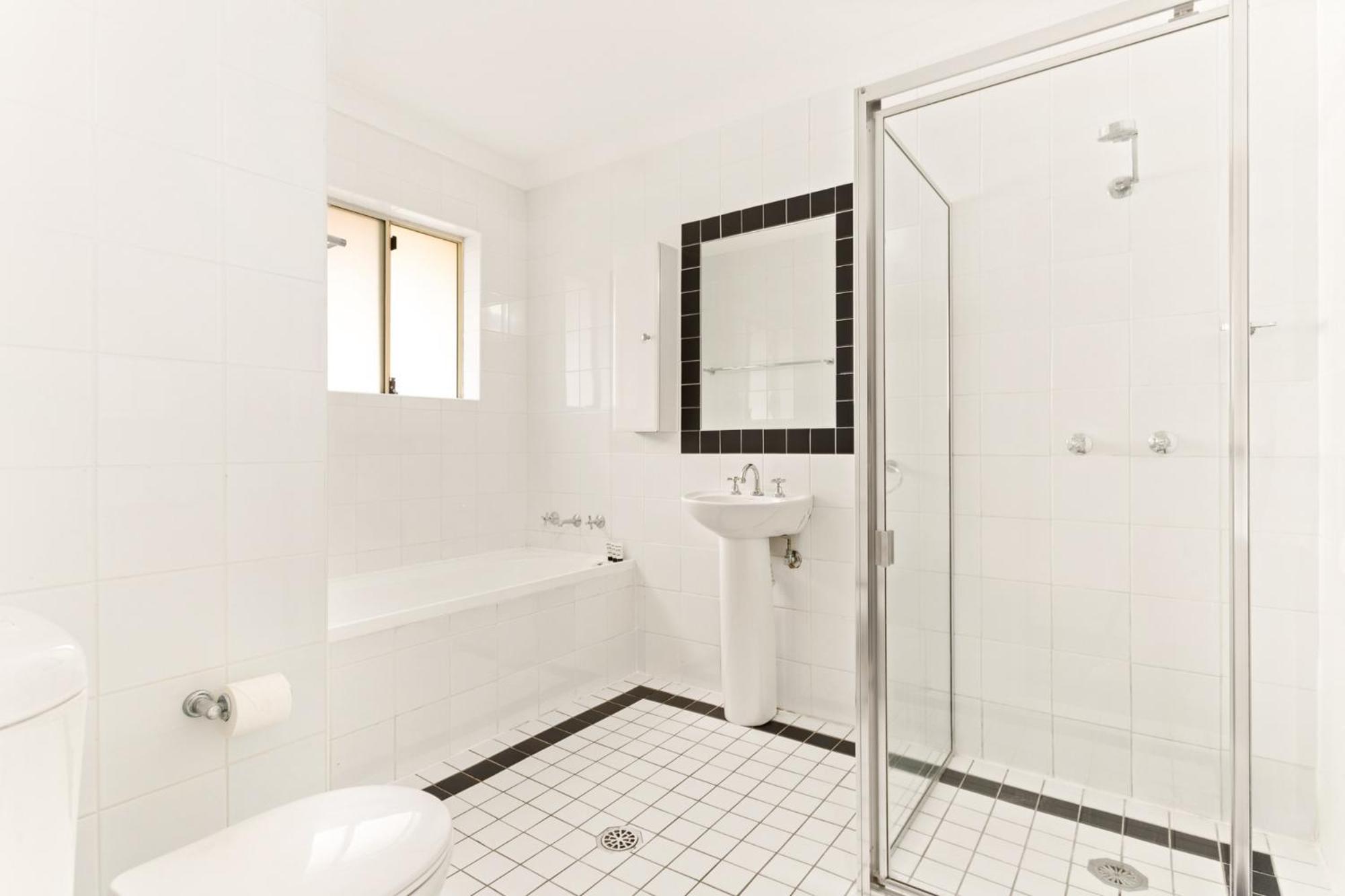 Pristine 2-bed Near Marrickville Village *